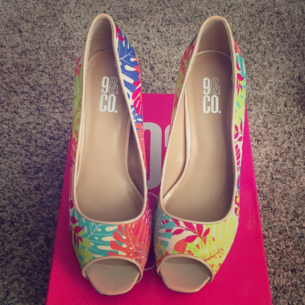 Dress shoes